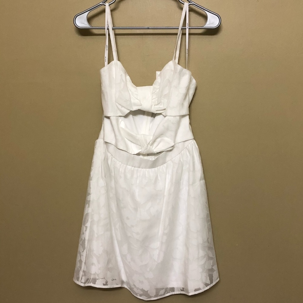 NWT Ali & Jay White Cutout Mini Dress Size Medium - Picture 4 of 8